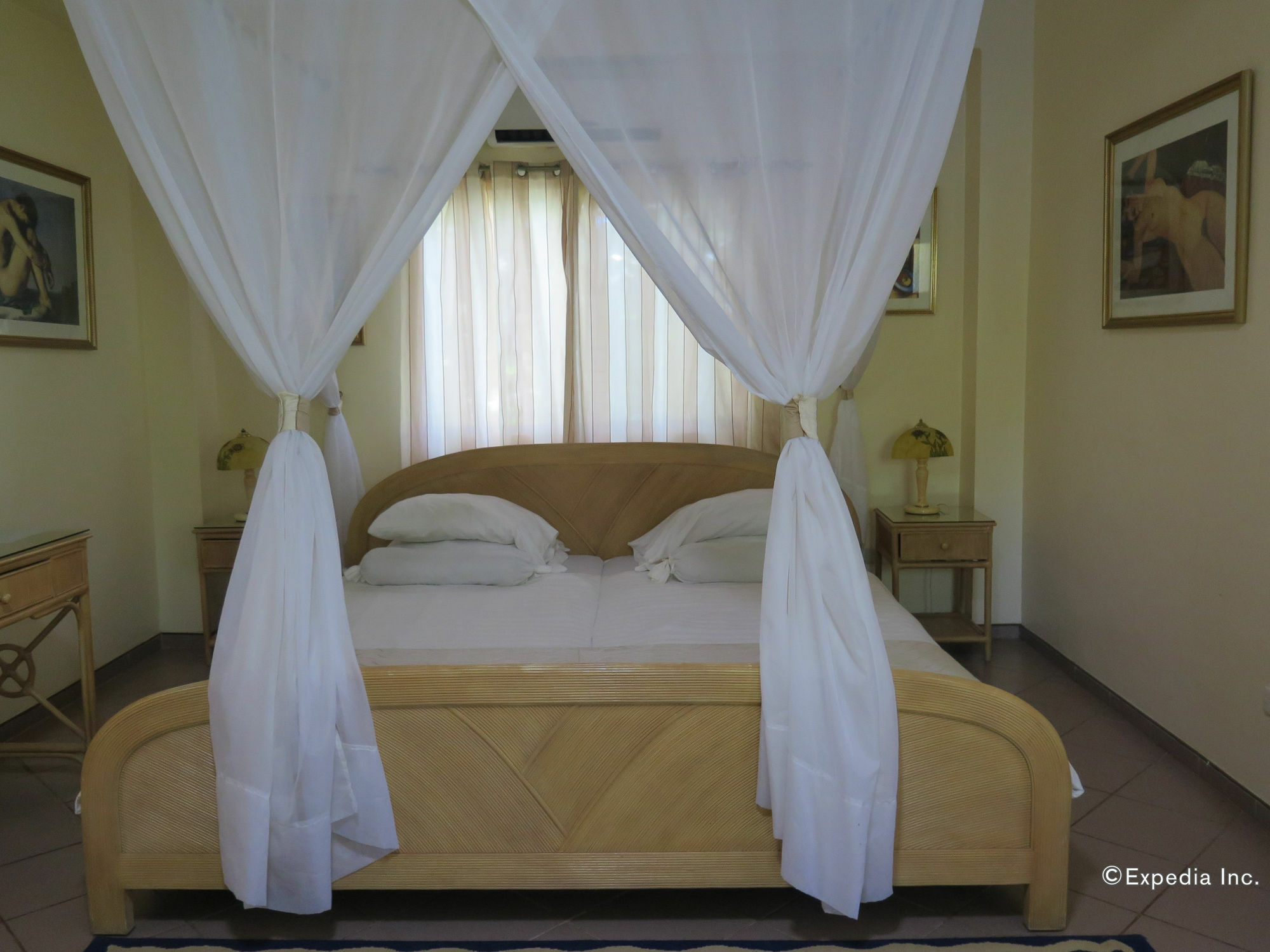 Sun Apartelle Panglao Island Exterior photo