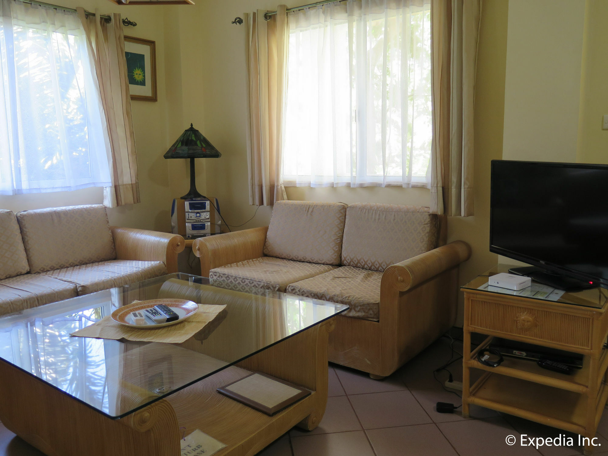 Sun Apartelle Panglao Island Exterior photo
